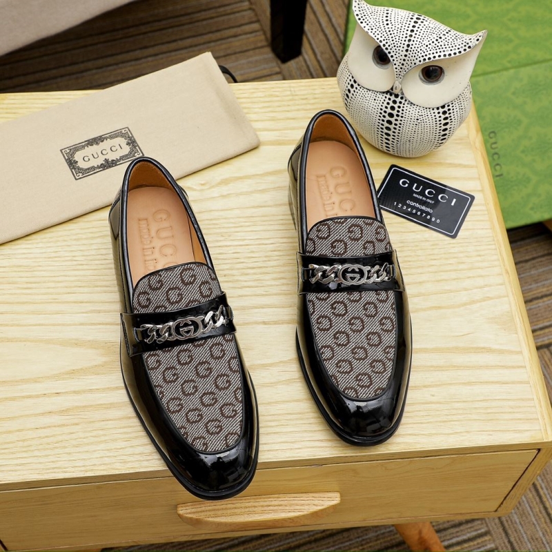 G*u*i leather shoes